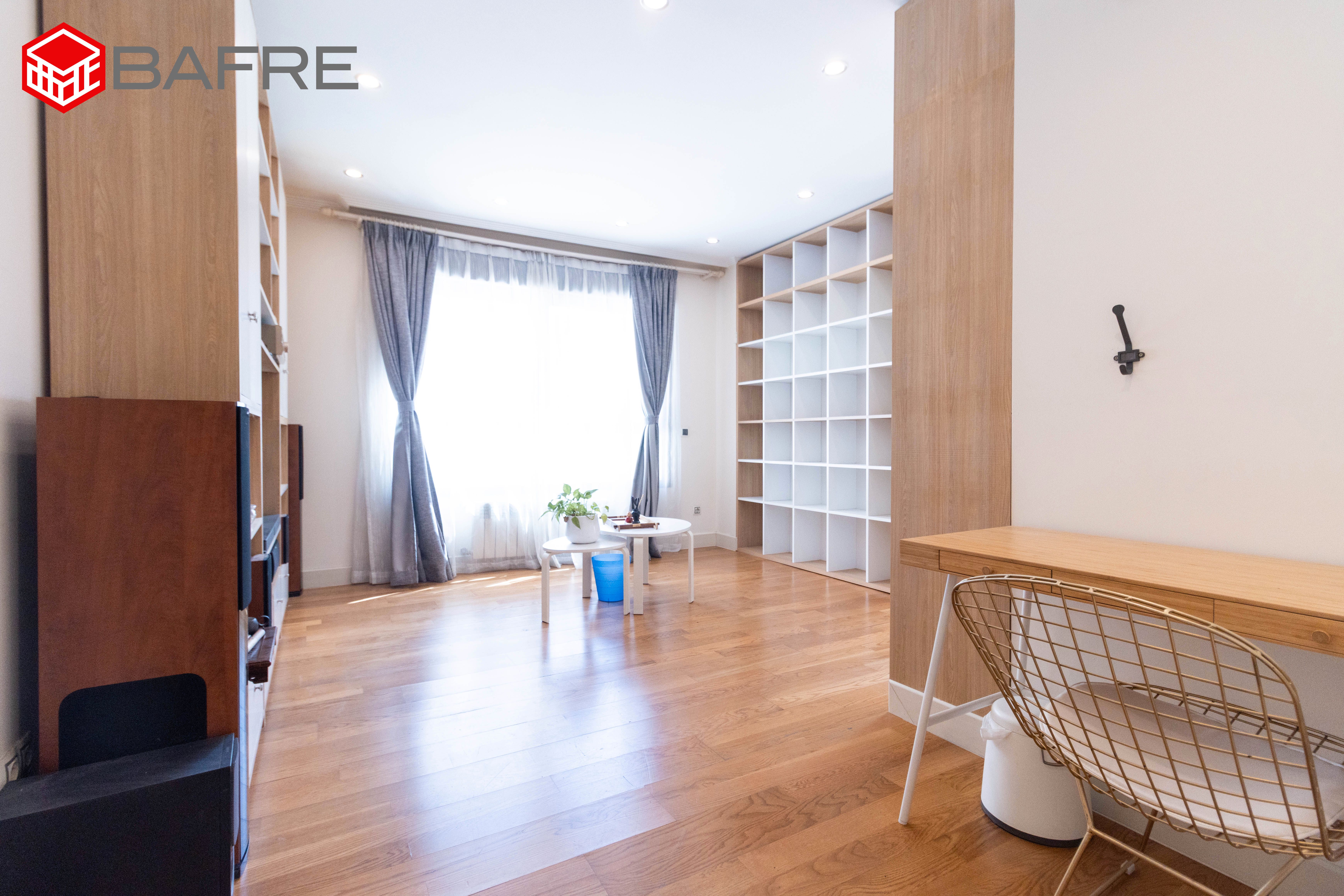 Living room of Flat for sale in  Madrid Capital  with Air Conditioner, Heating and Storage room
