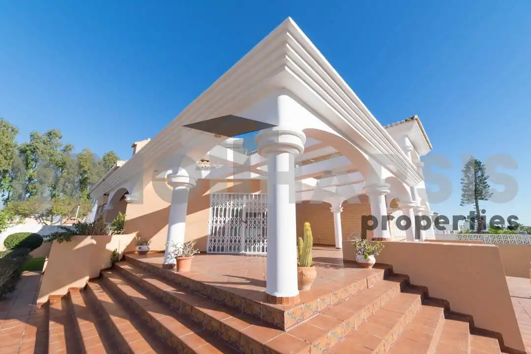 Villa mit Terrasse zum Verkauf in AVIACION (U) 1, imagen 6