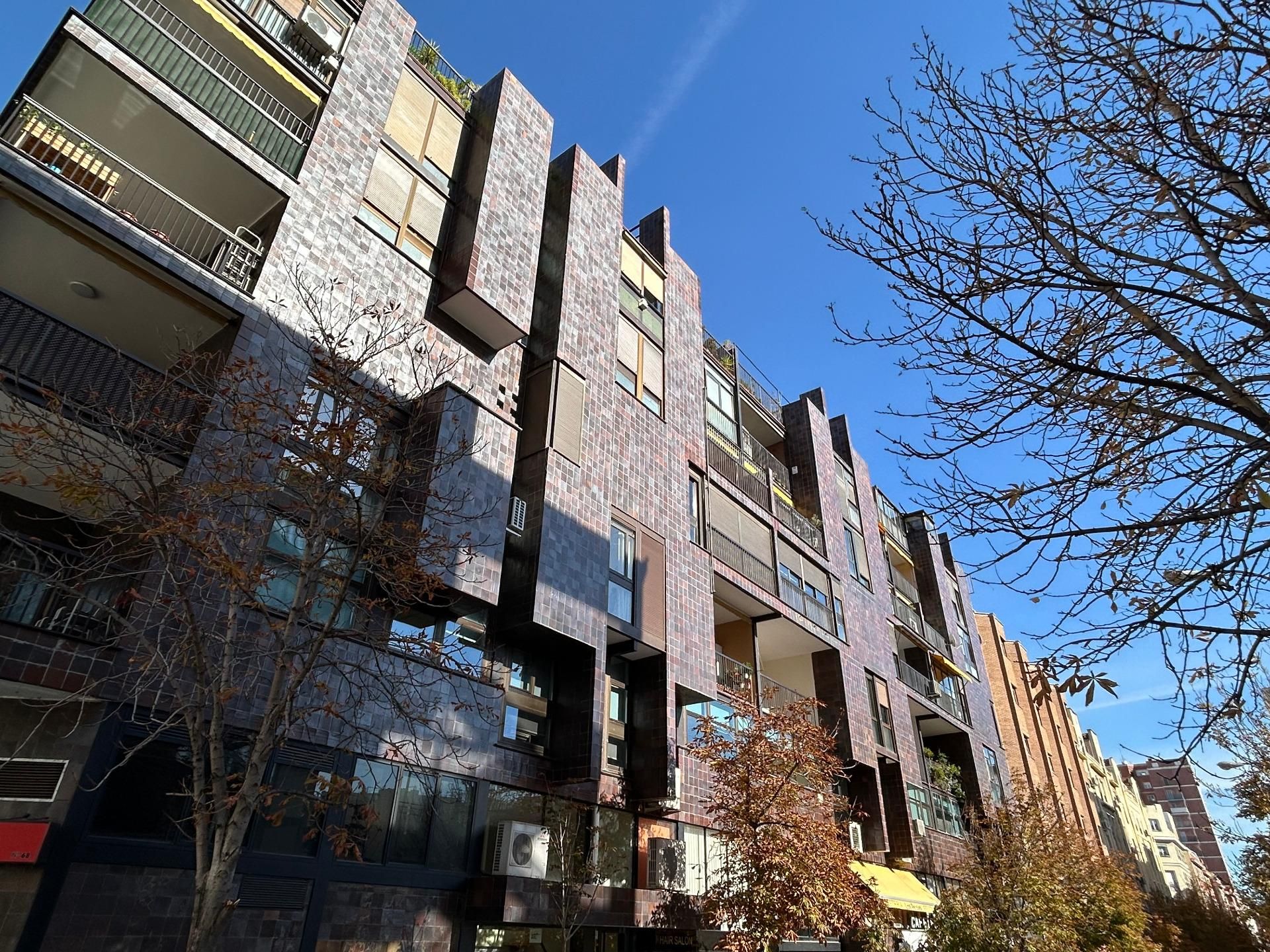 Vista exterior de Pis en venda en  Madrid Capital amb Calefacció i Terrassa