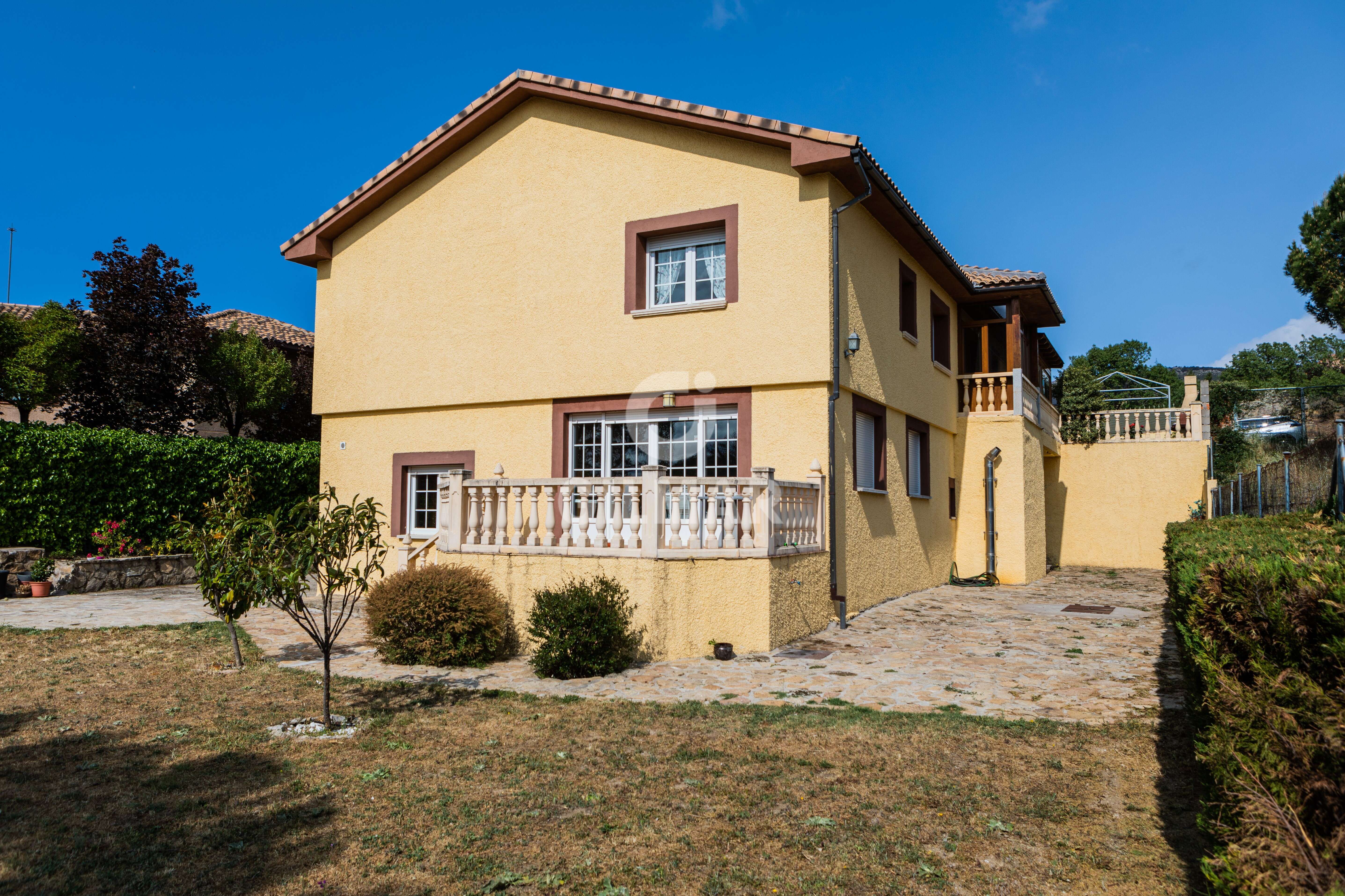 Vista exterior de Casa o xalet en venda en Los Molinos amb Piscina
