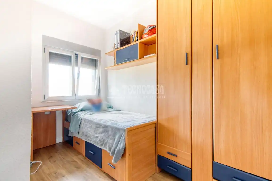 Bedroom of Flat for sale in Salamanca  with Heating and Balcony