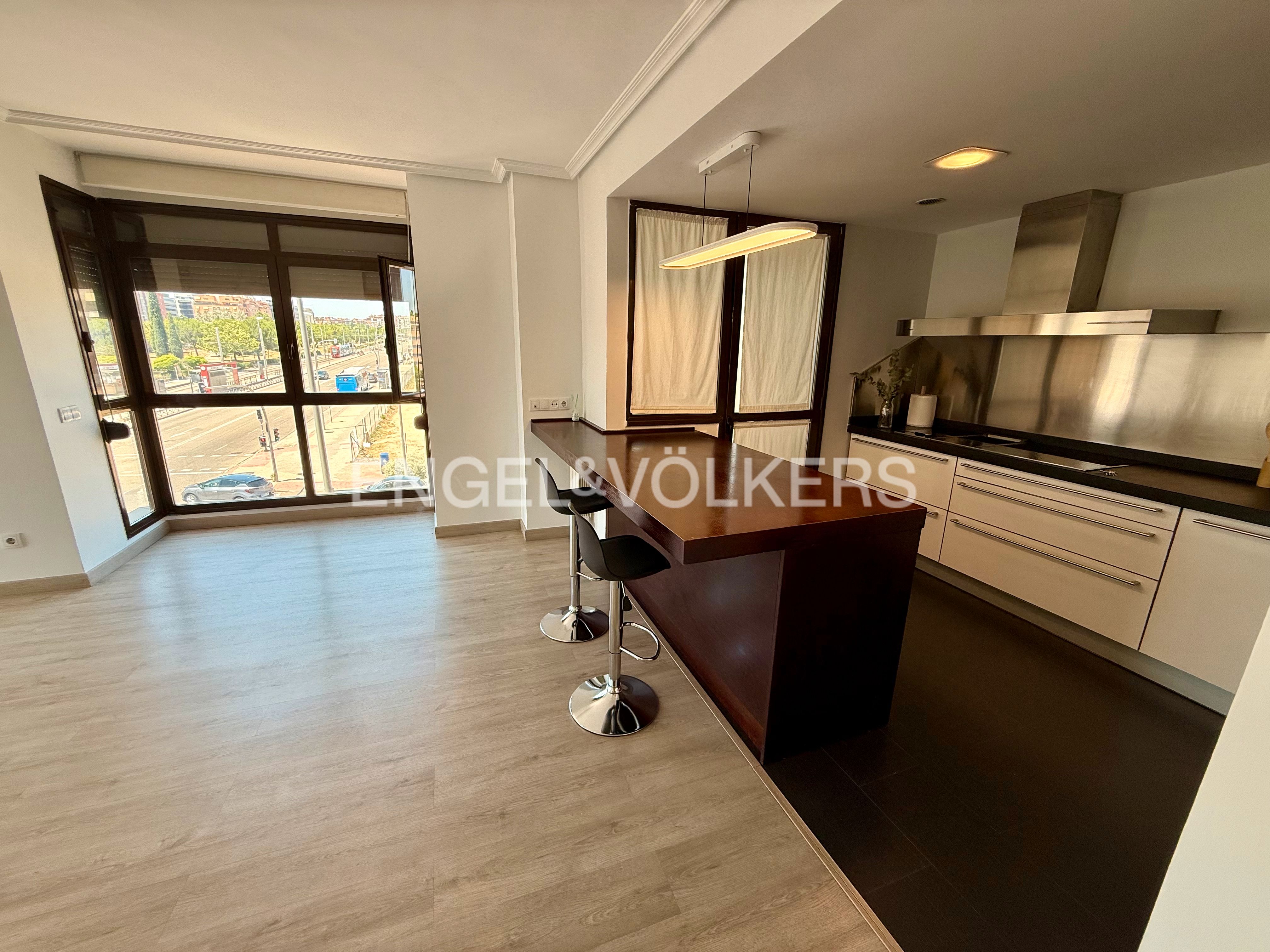 Exterior view of Apartment to rent in  Madrid Capital  with Air Conditioner, Heating and Private garden