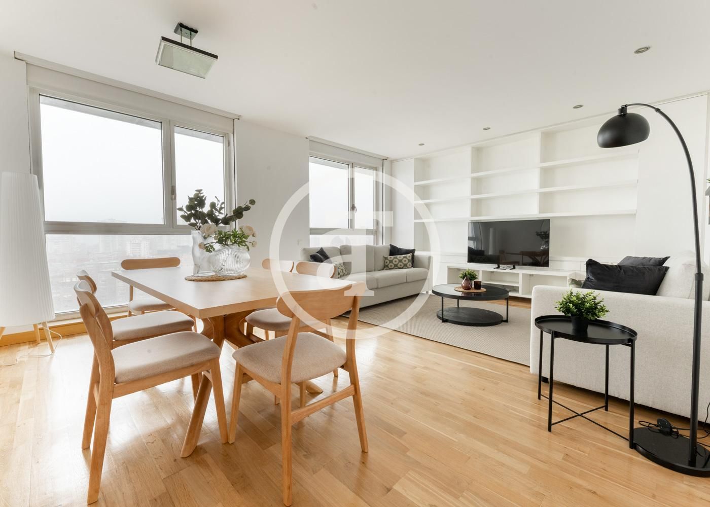 Living room of Flat to rent in  Madrid Capital  with Air Conditioner, Heating and Furnished