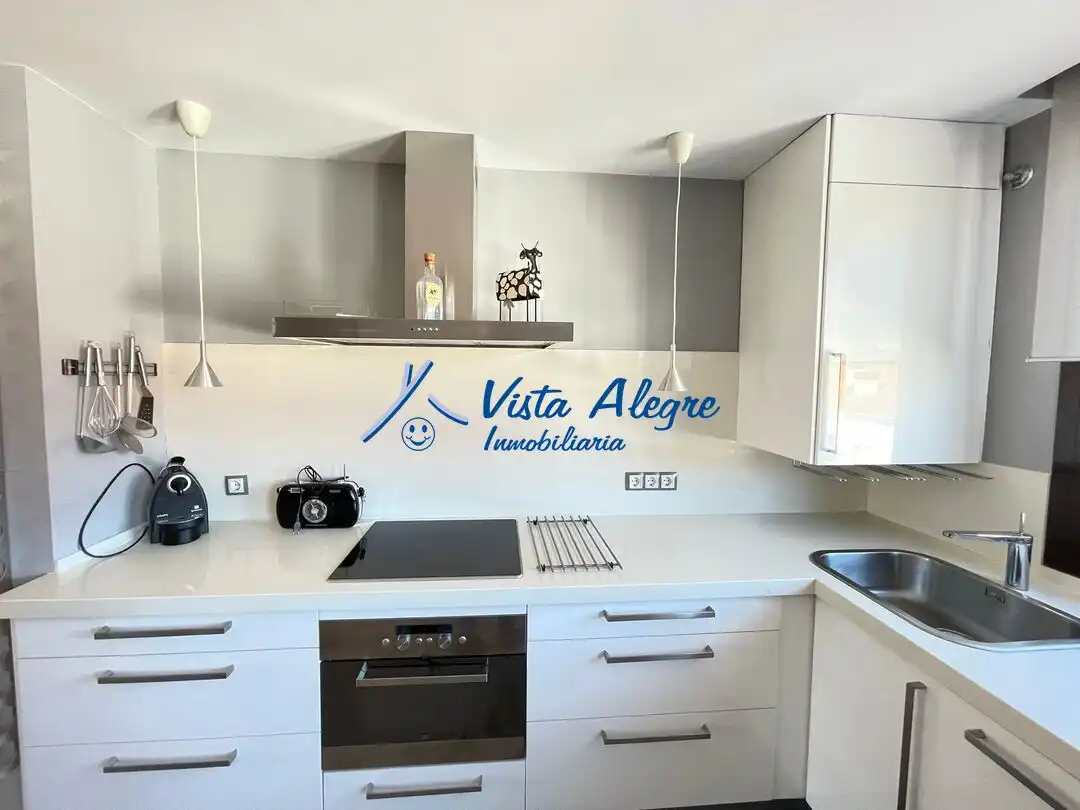 Cocina de Ático en venta en Haro con Calefacción, Parquet y Terraza