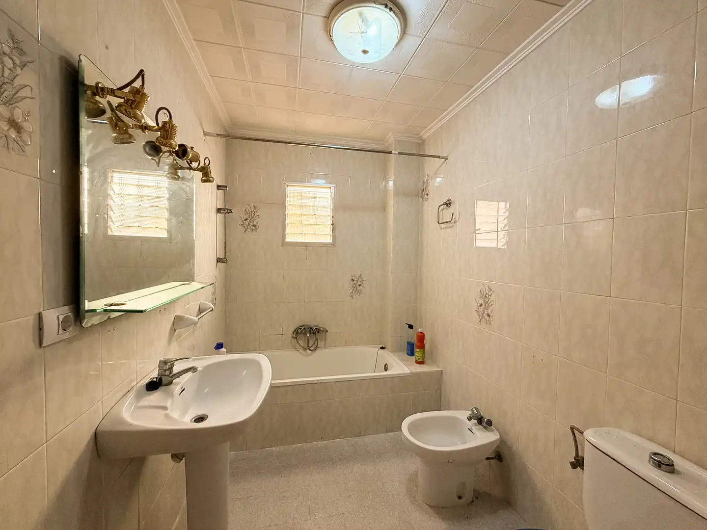 Bathroom of Detached homes for sale in Cullera  with Terrace and Furnished