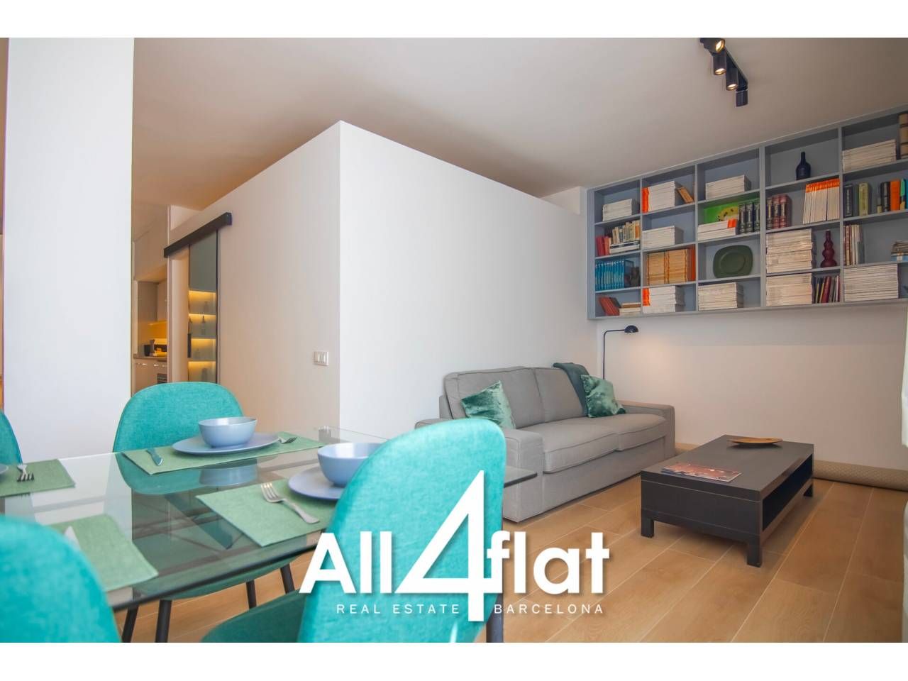 Exterior view of Flat to rent in  Barcelona Capital  with Air Conditioner, Heating and Furnished
