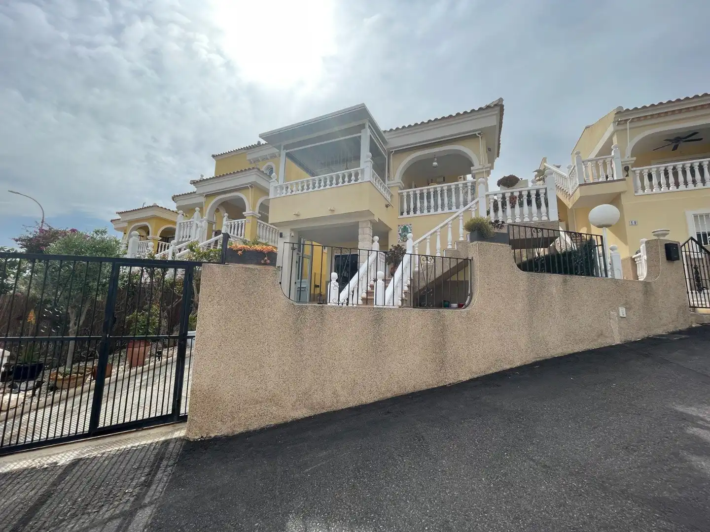 Exterior view of Houses for sale in San Fulgencio