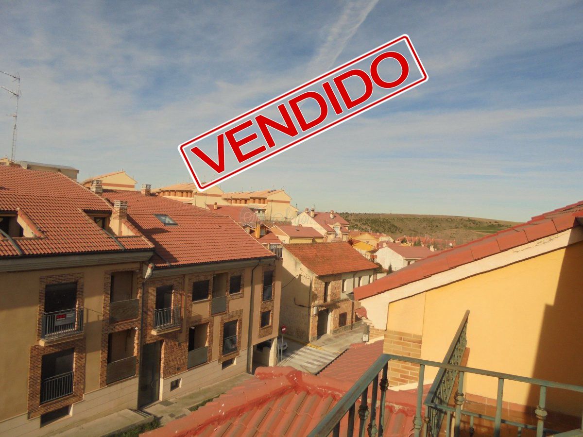 Exterior view of Flat for sale in Bernuy de Porreros  with Heating, Parquet flooring and Terrace