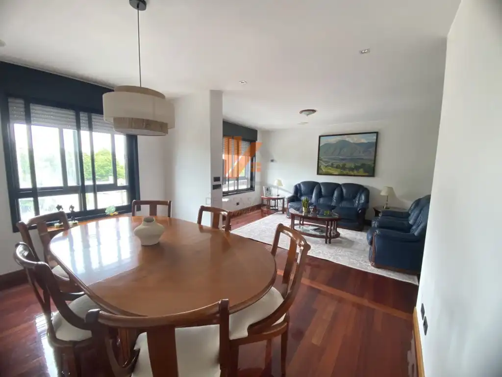 Sala d'estar de Pis de lloguer en Santiago de Compostela  amb Moblat