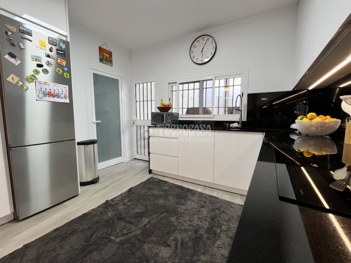 Flat for sale in Sanlúcar la Mayor