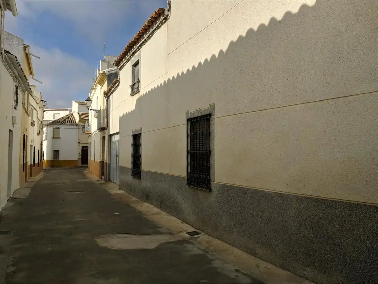 Vista exterior de Piso en venta en Porcuna con Trastero