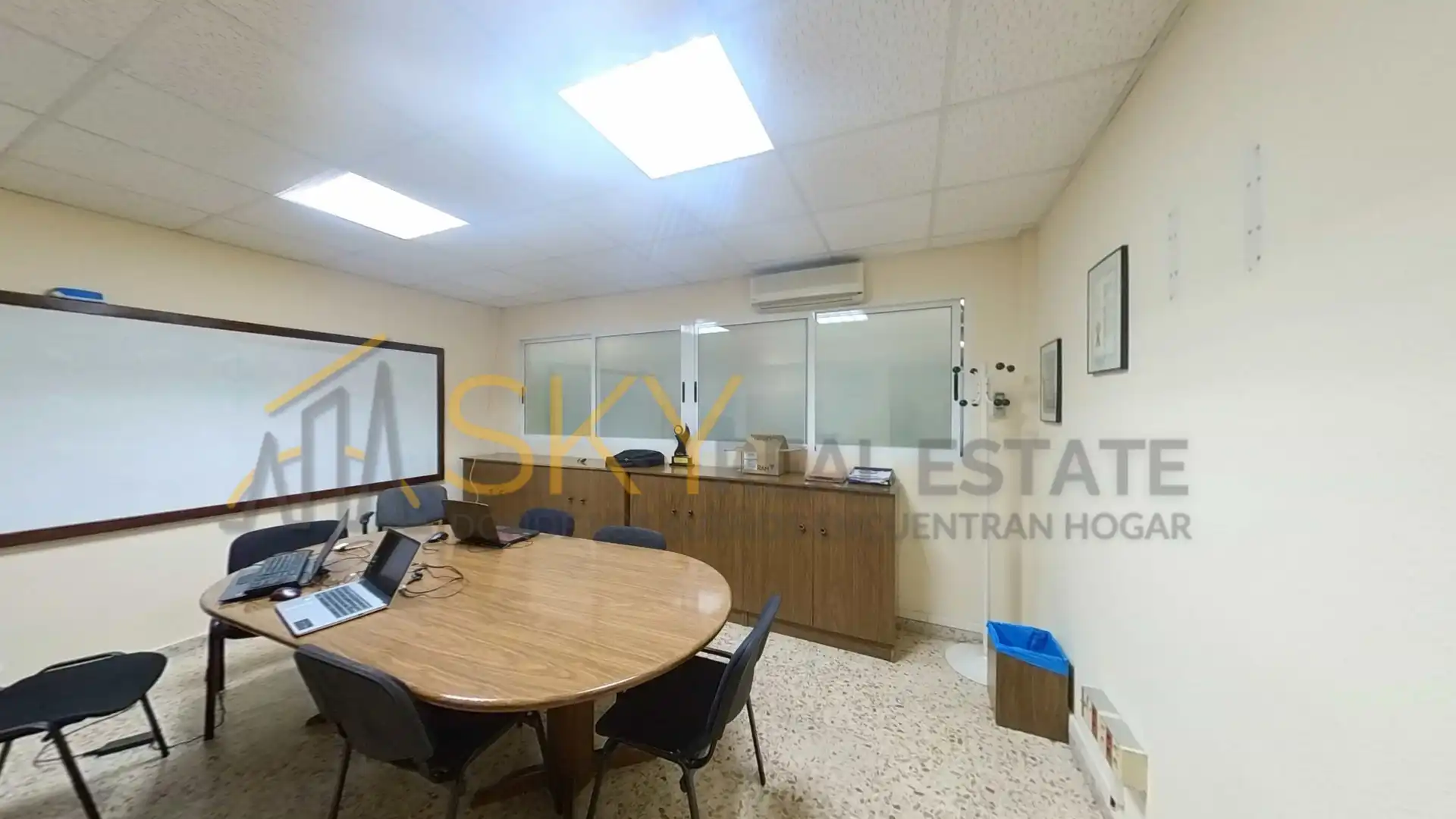 Nave industrielle avec ascenseur à vendre à Polígono de las Monjas, imagen 24
