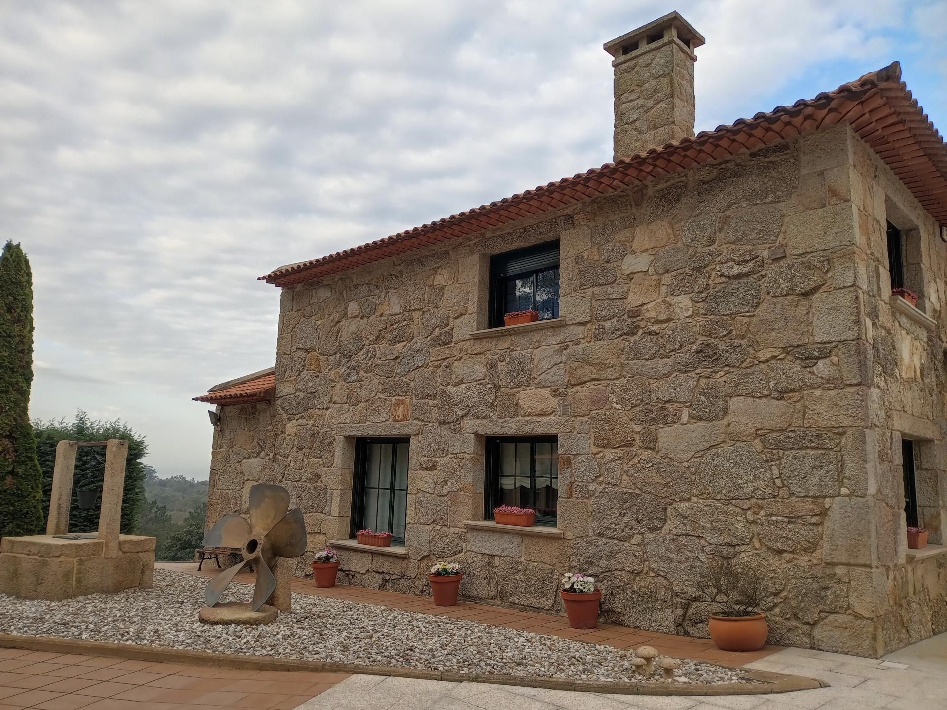 Exterior view of House or chalet for sale in Bueu  with Heating, Terrace and Swimming Pool