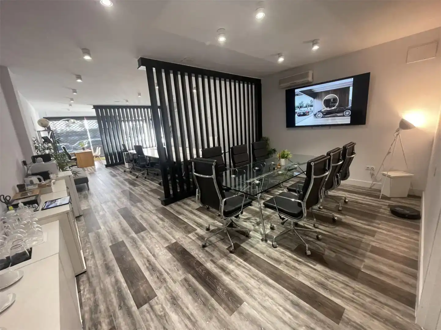 Office for rent in Estepona  with Air Conditioner and Furnished