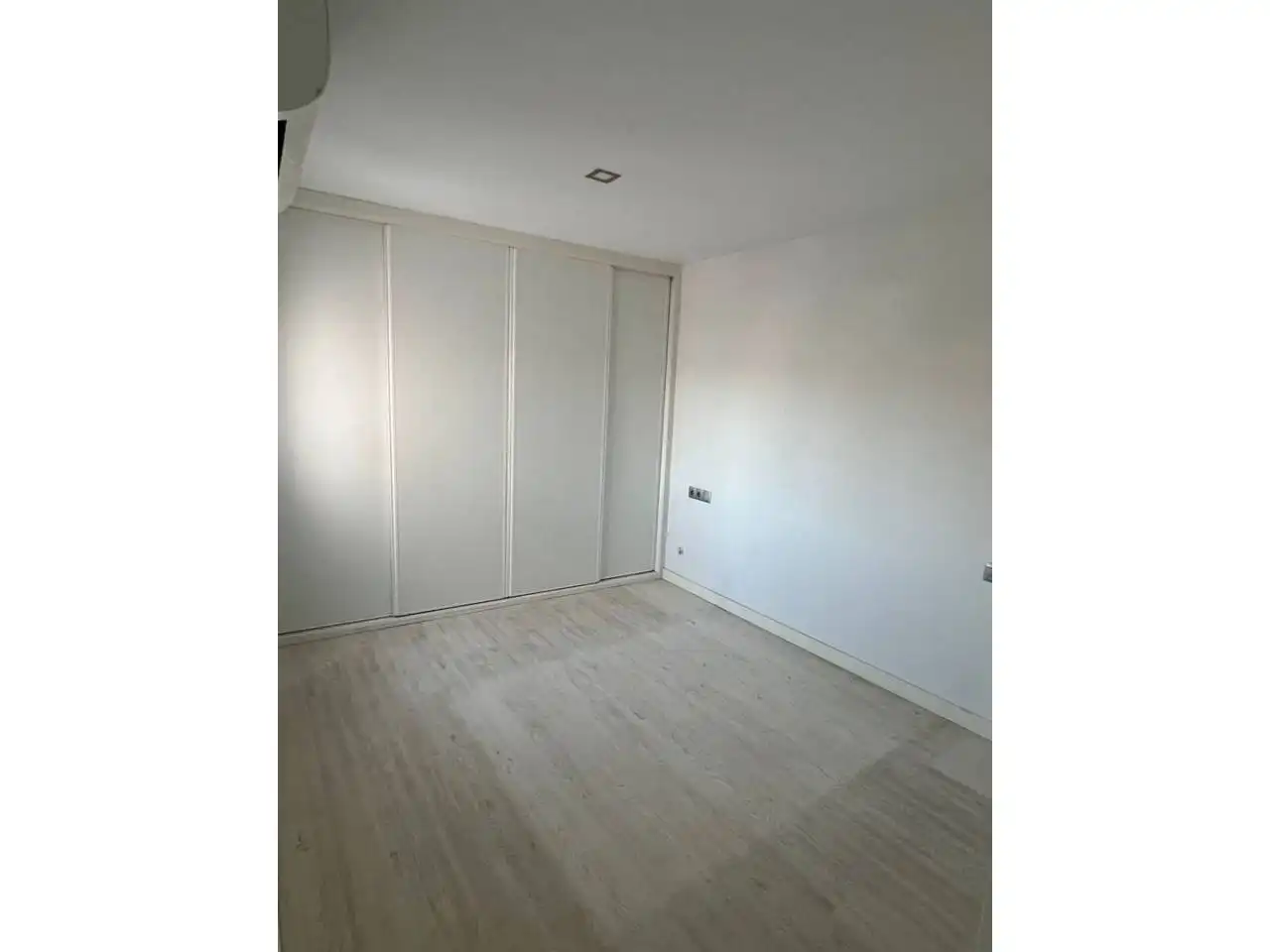 Bedroom of Attic for sale in Sevilla  with Air Conditioner, Terrace and Storage room