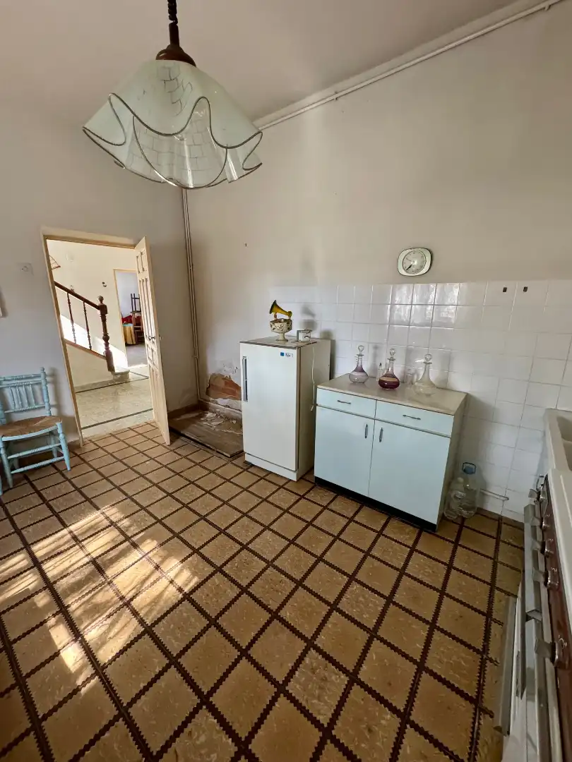 Cuina de Casa o xalet en venda en Cervatos de la Cueza amb Calefacció, Jardí privat i Terrassa