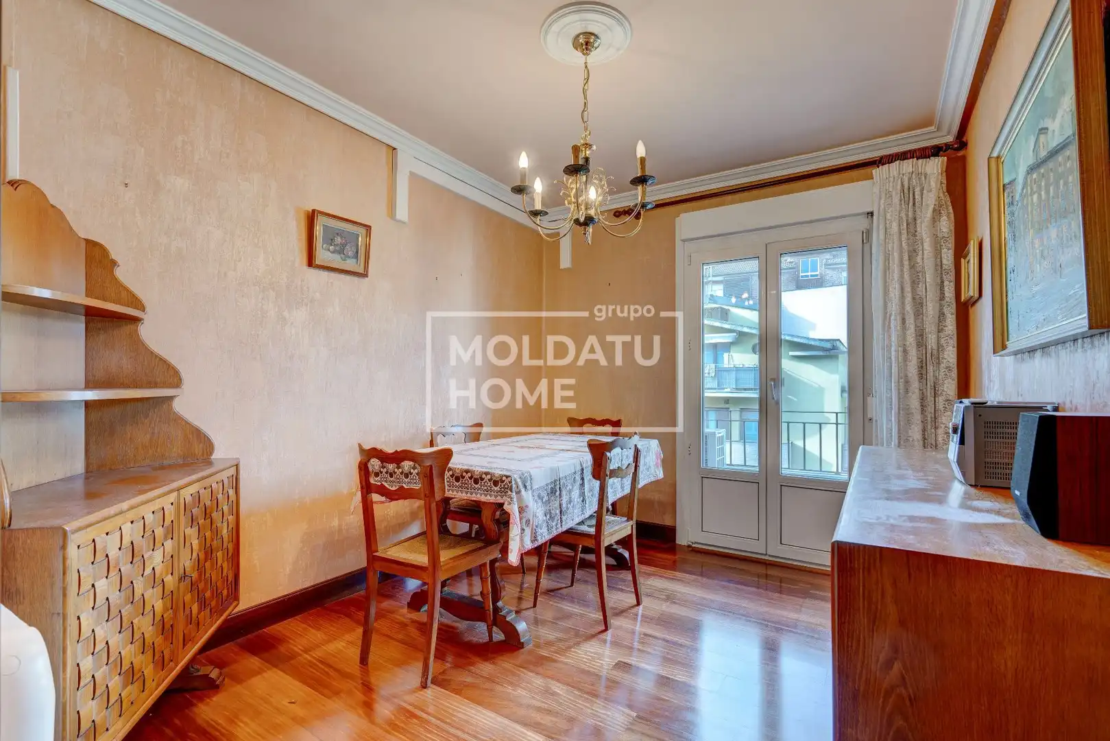 Comedor de Piso en venta en Irun  con Aire acondicionado, Calefacción y Trastero