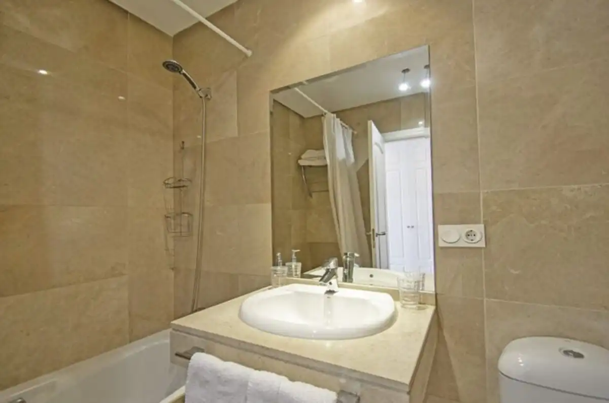 Apartment with pool for sale in La Alcaidesa, imagen 16