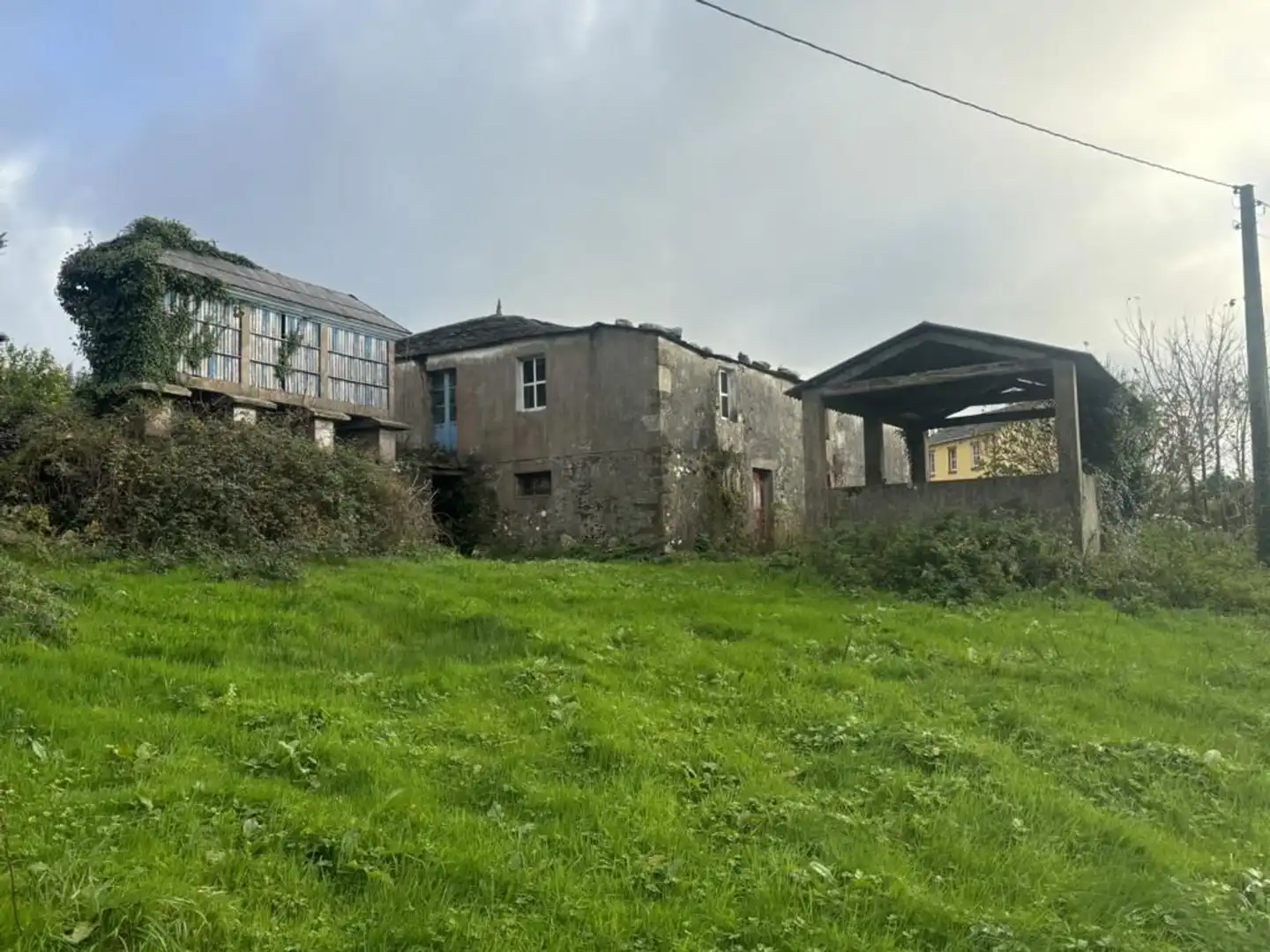 Vista exterior de Finca rústica en venda en Ortigueira amb Jardí privat, Terrassa i Traster