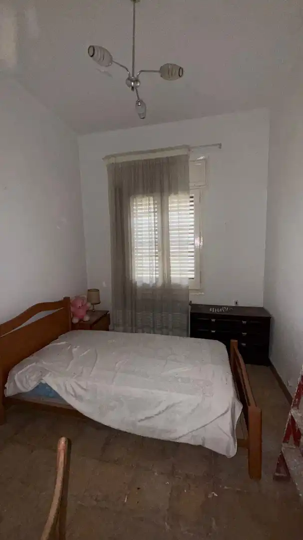 Dormitori de Casa o xalet en venda en Flix amb Jardí privat
