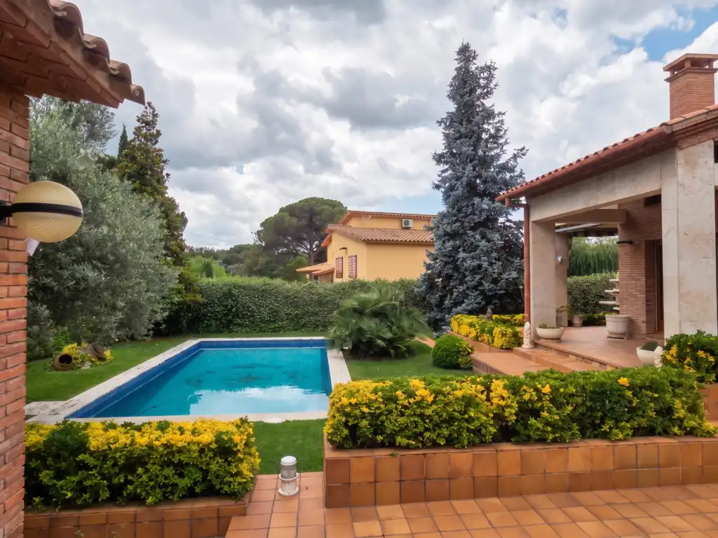 Swimming pool of Detached homes for sale in Santa Maria de Palautordera  with Air Conditioner, Heating and Private garden