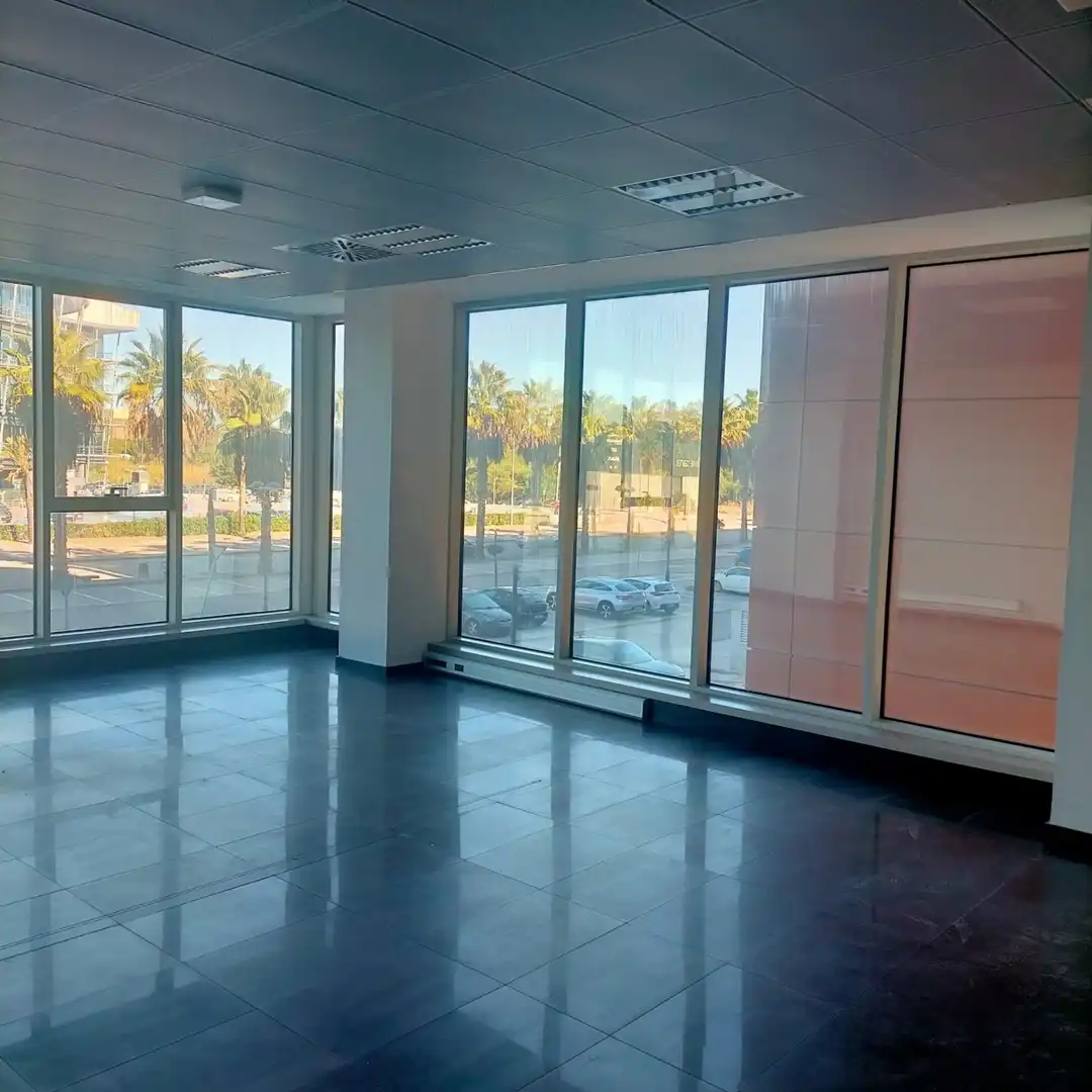 Local comercial en venda a Los Barrios, imagen 4
