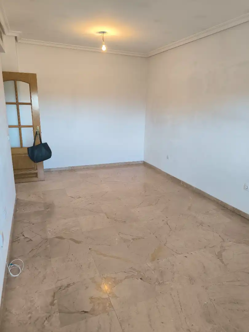 Flat for sale in Sevilla  with Air Conditioner, Heating and Terrace