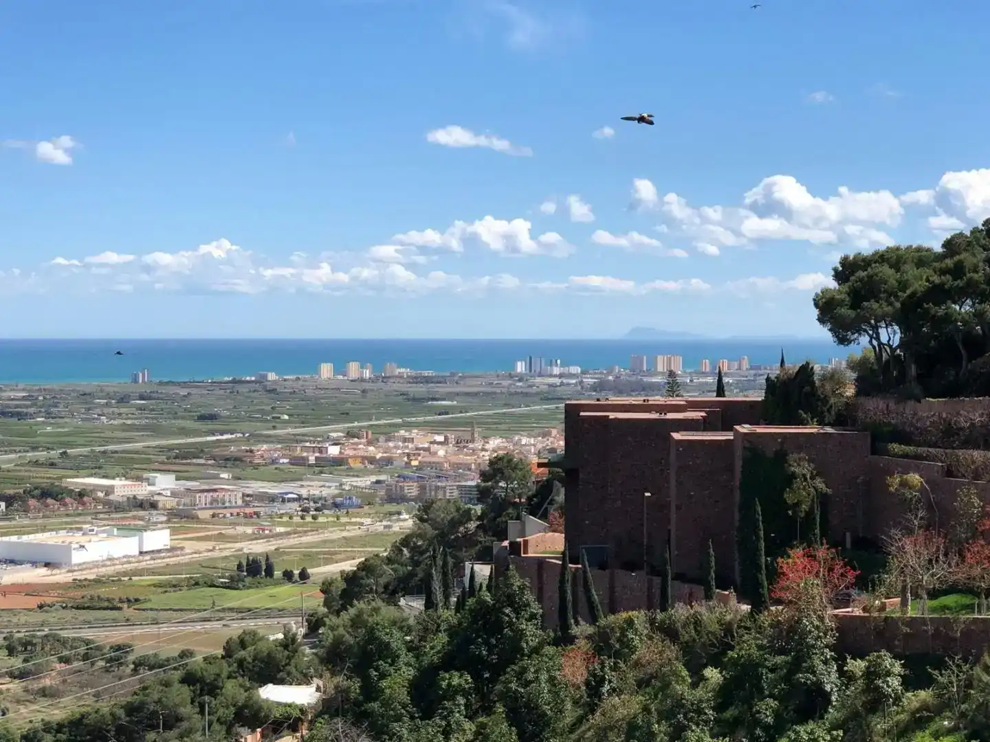 Vista exterior de Pis en venda en Sagunto / Sagunt amb Aire condicionat, Piscina i Balcó