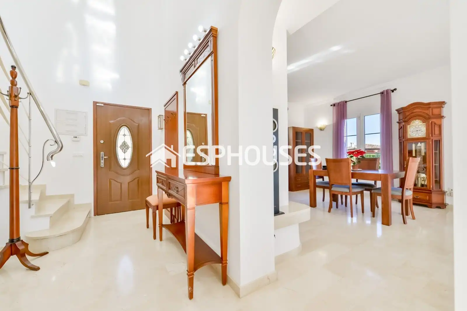 Houses for sale in Oliva  with Air Conditioner, Heating and Terrace