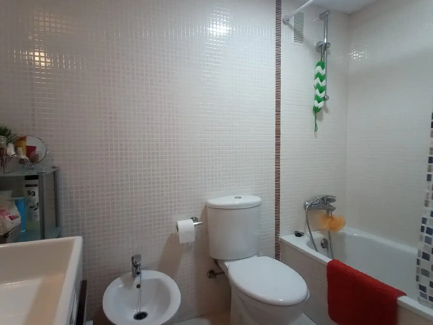 Bany de Apartament en venda en Moncofa amb Terrassa, Piscina i Moblat