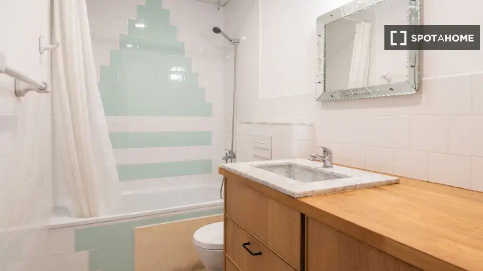 Flat with terrace to rent in Sant Martí, imagen 18