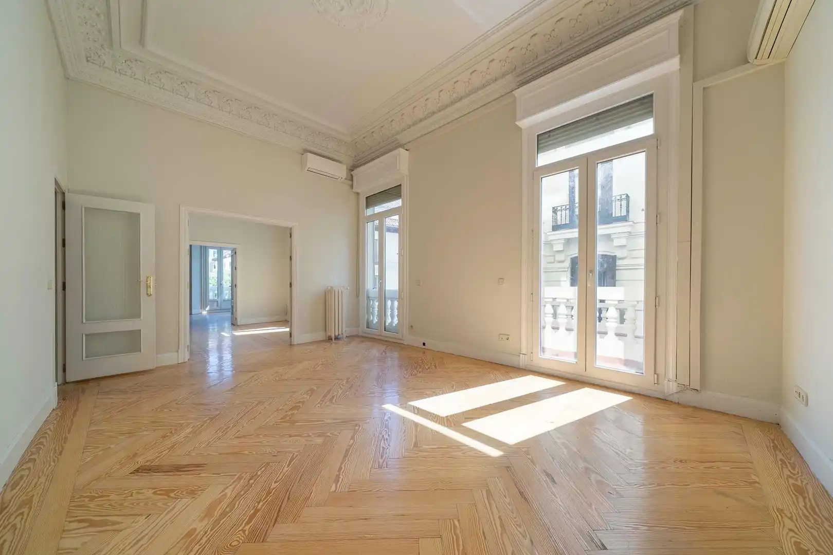 Sala de estar de Oficina de alquiler en Madrid con Aire acondicionado y Calefacción
