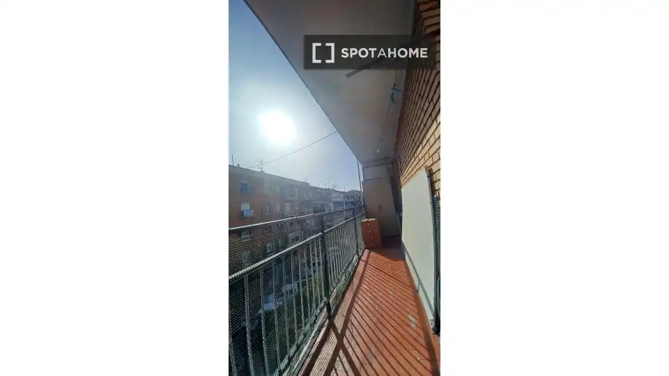 Terrassa de Pis per a compartir en Madrid amb Aire condicionat, Calefacció i Terrassa