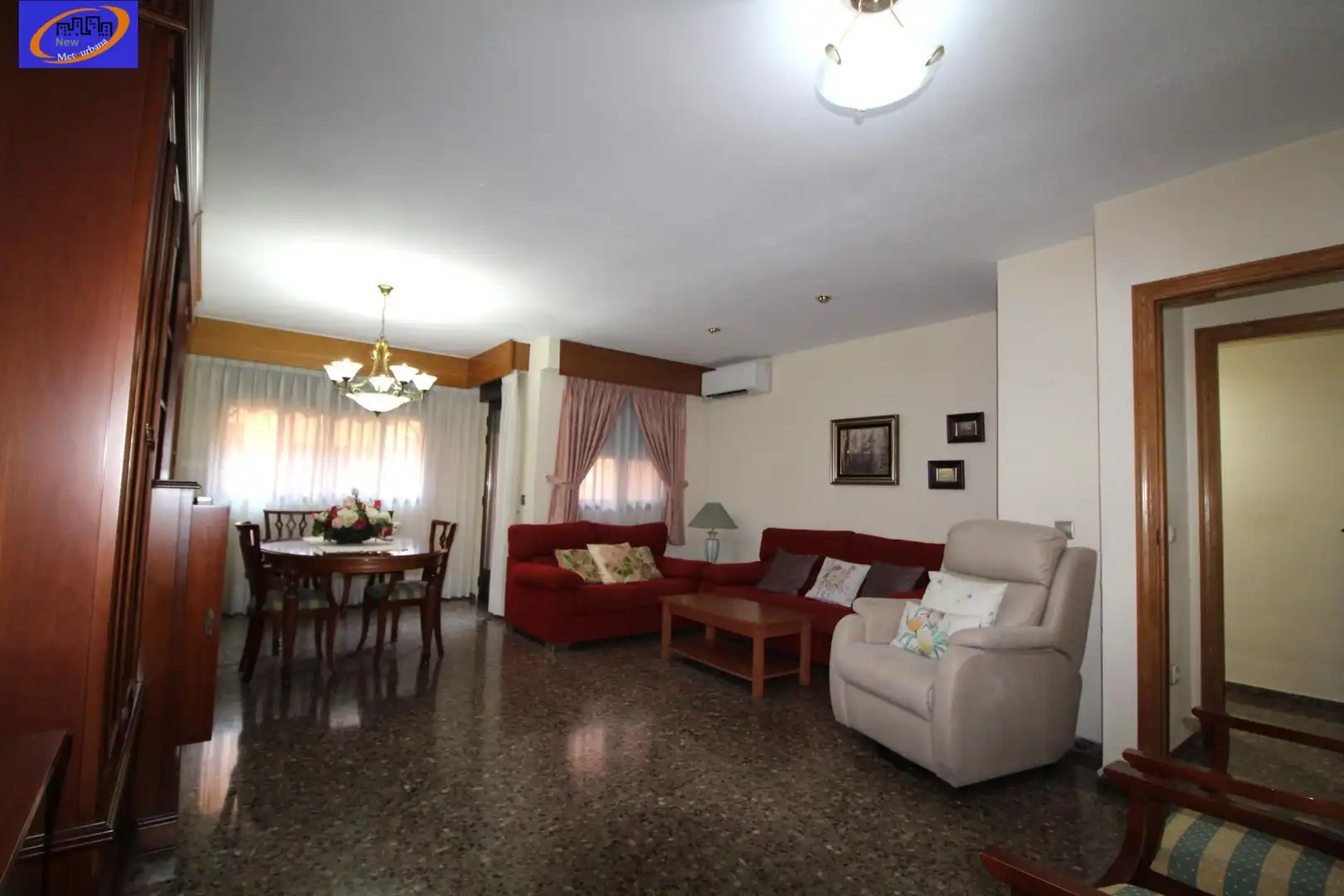 Living room of Flat for rent in Mislata  with Air Conditioner, Heating and Furnished