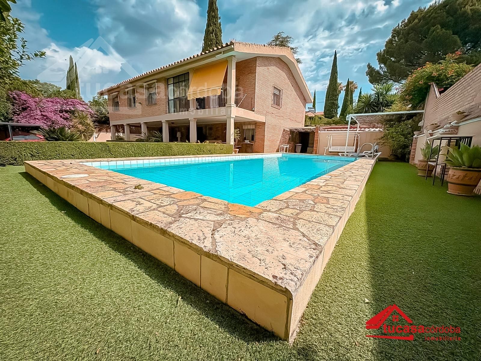 Piscina de Casa o xalet en venda en  Córdoba Capital amb Aire condicionat, Terrassa i Piscina