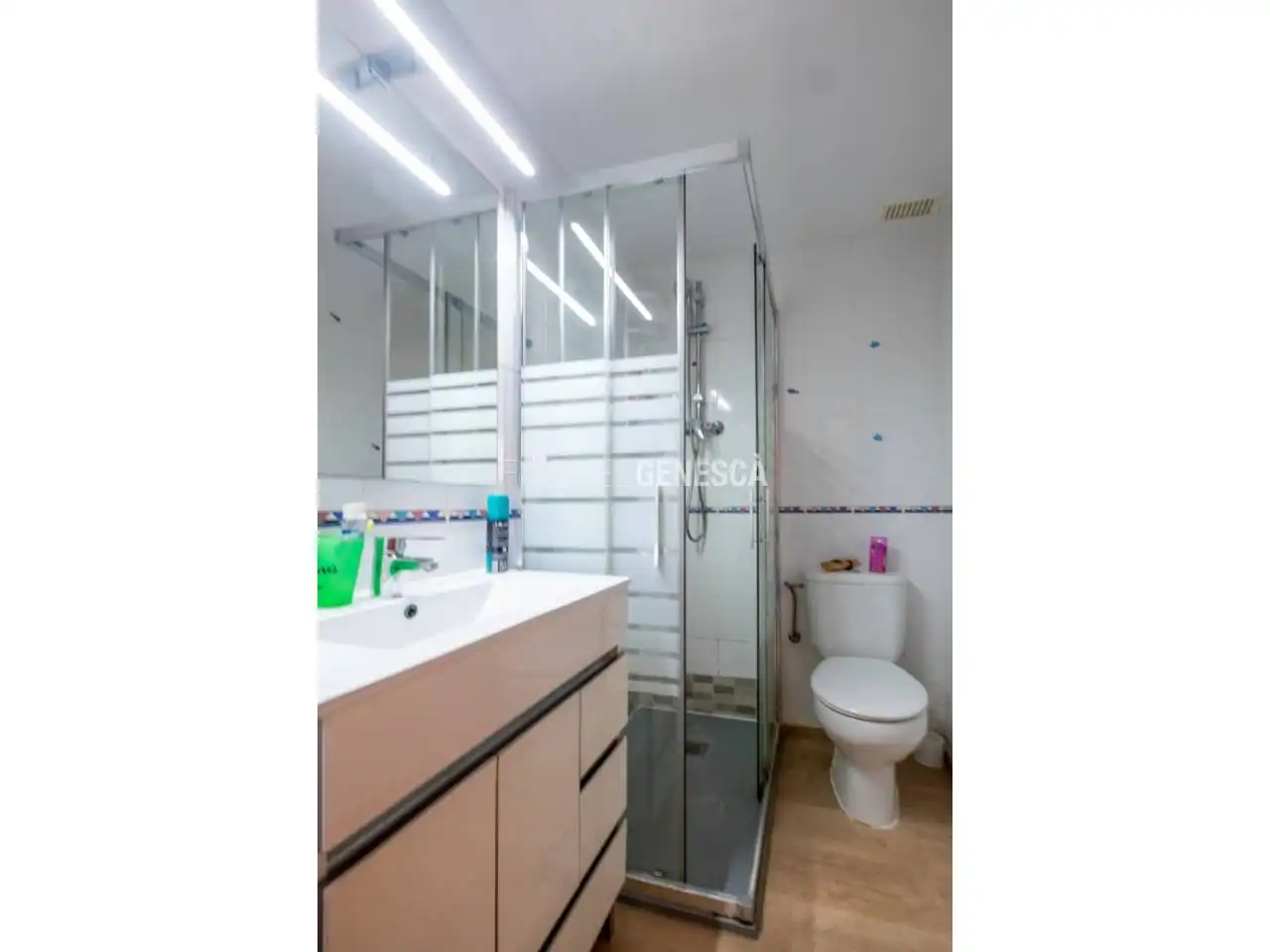 Bathroom of Duplexes for sale in Terrassa  with Air Conditioner, Heating and Private garden