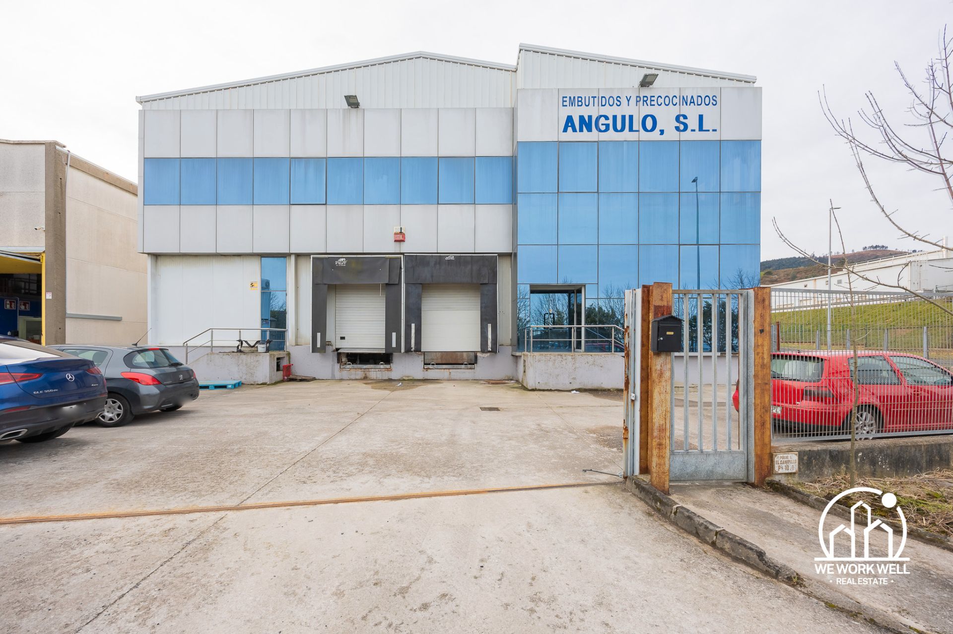 Vista exterior de Nave industrial en venta en Abanto y Ciérvana-Abanto Zierbena con Alarma