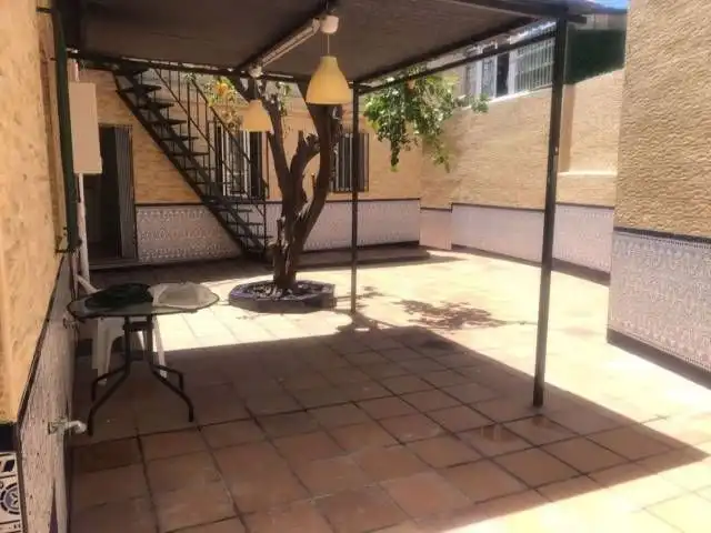 Casa adosada en venda a Bajadilla - Fuente Nueva