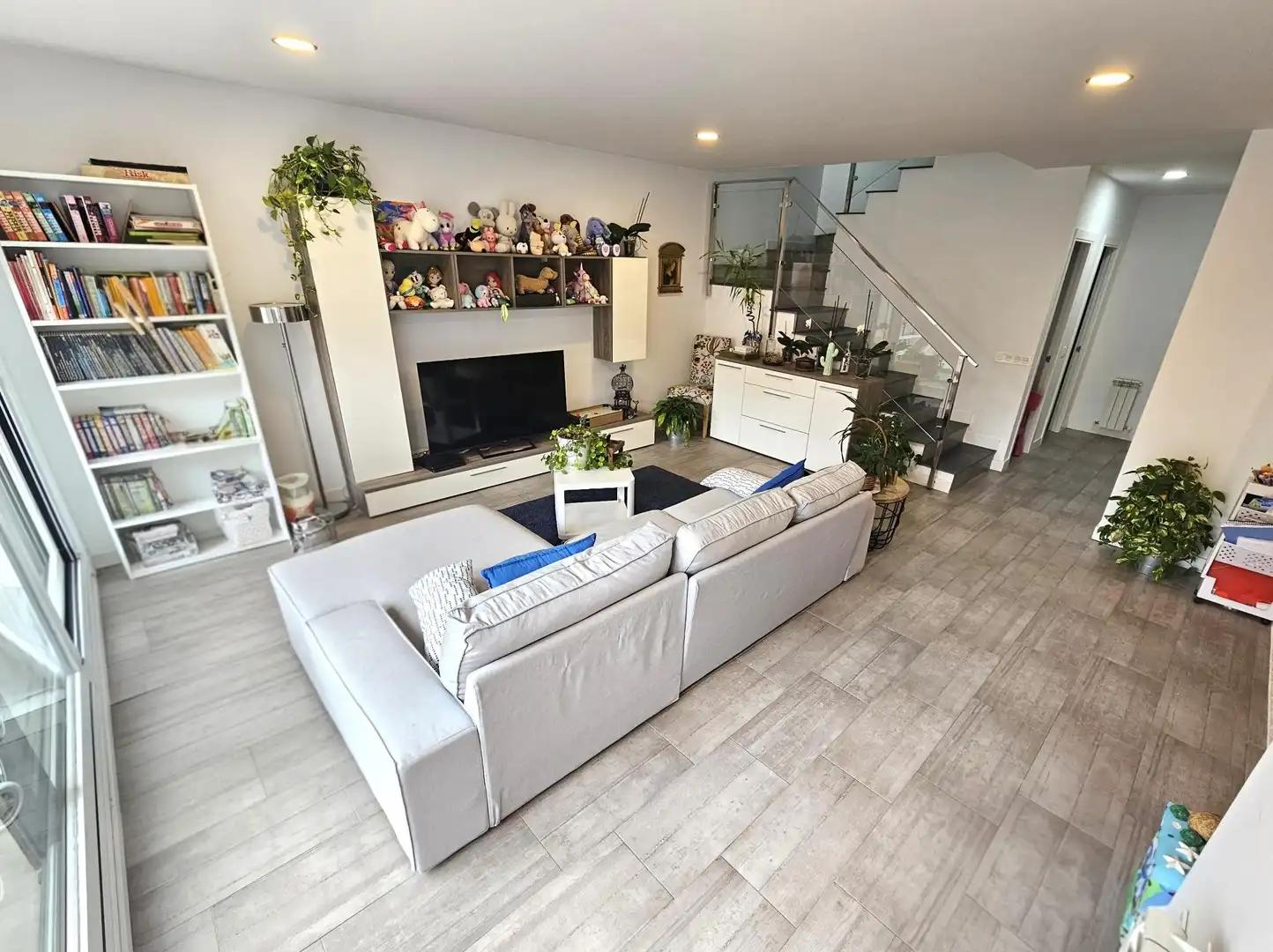 Living room of Detached homes for sale in Valdemoro  with Air Conditioner, Heating and Private garden