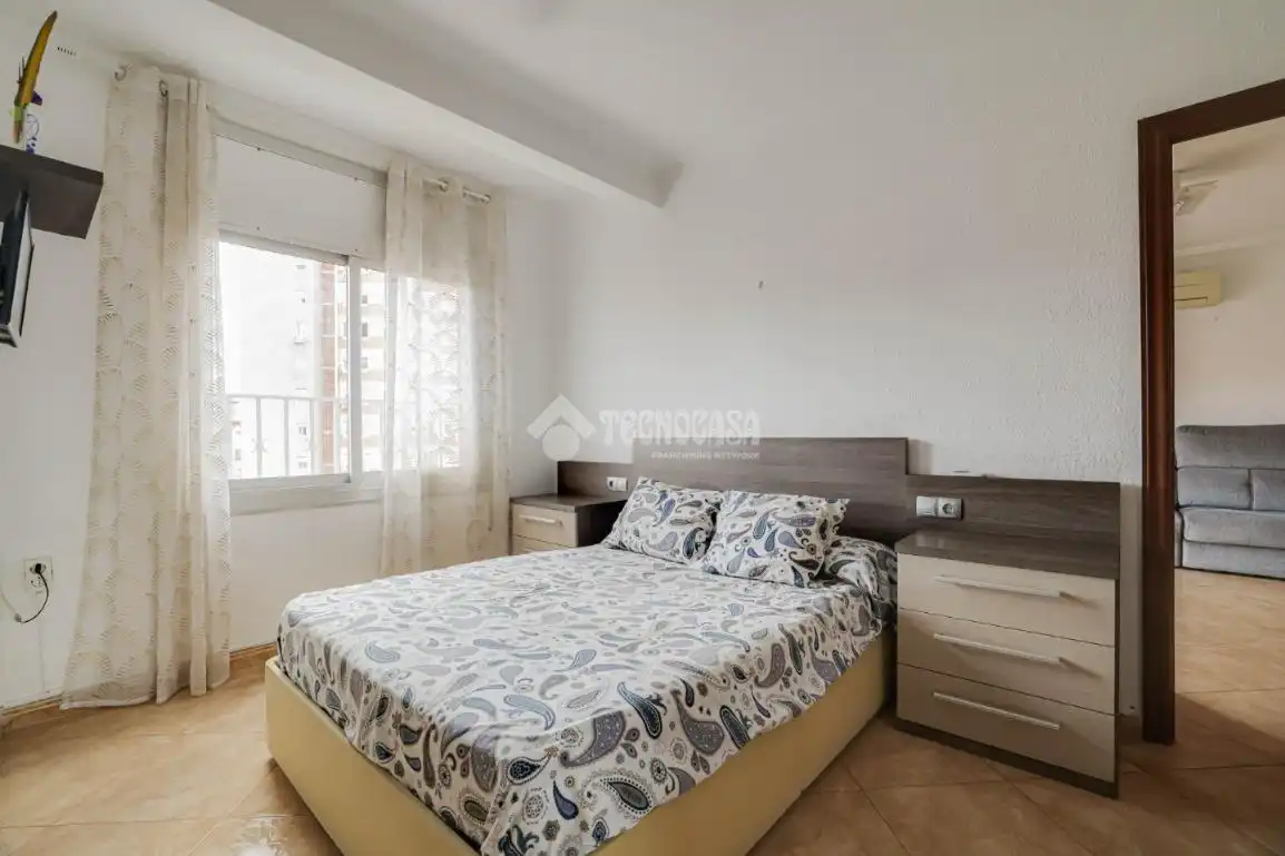Habitación de Piso en venta en Badalona con Balcón