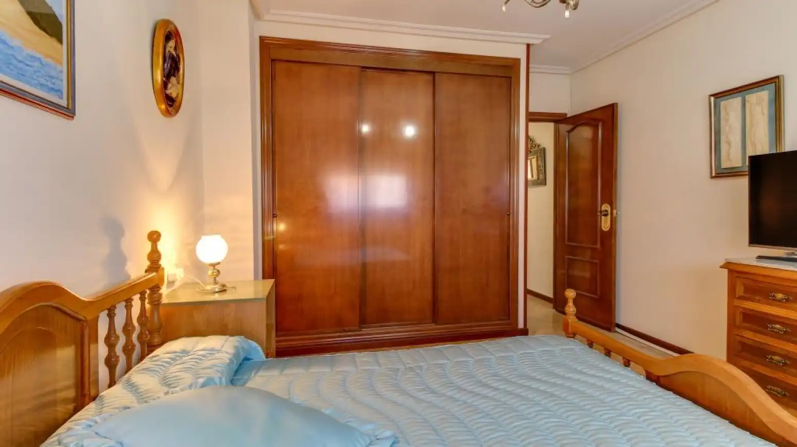 Habitación de Casa adosada en venta en Salamanca con Calefacción, Jardín privado y Parquet