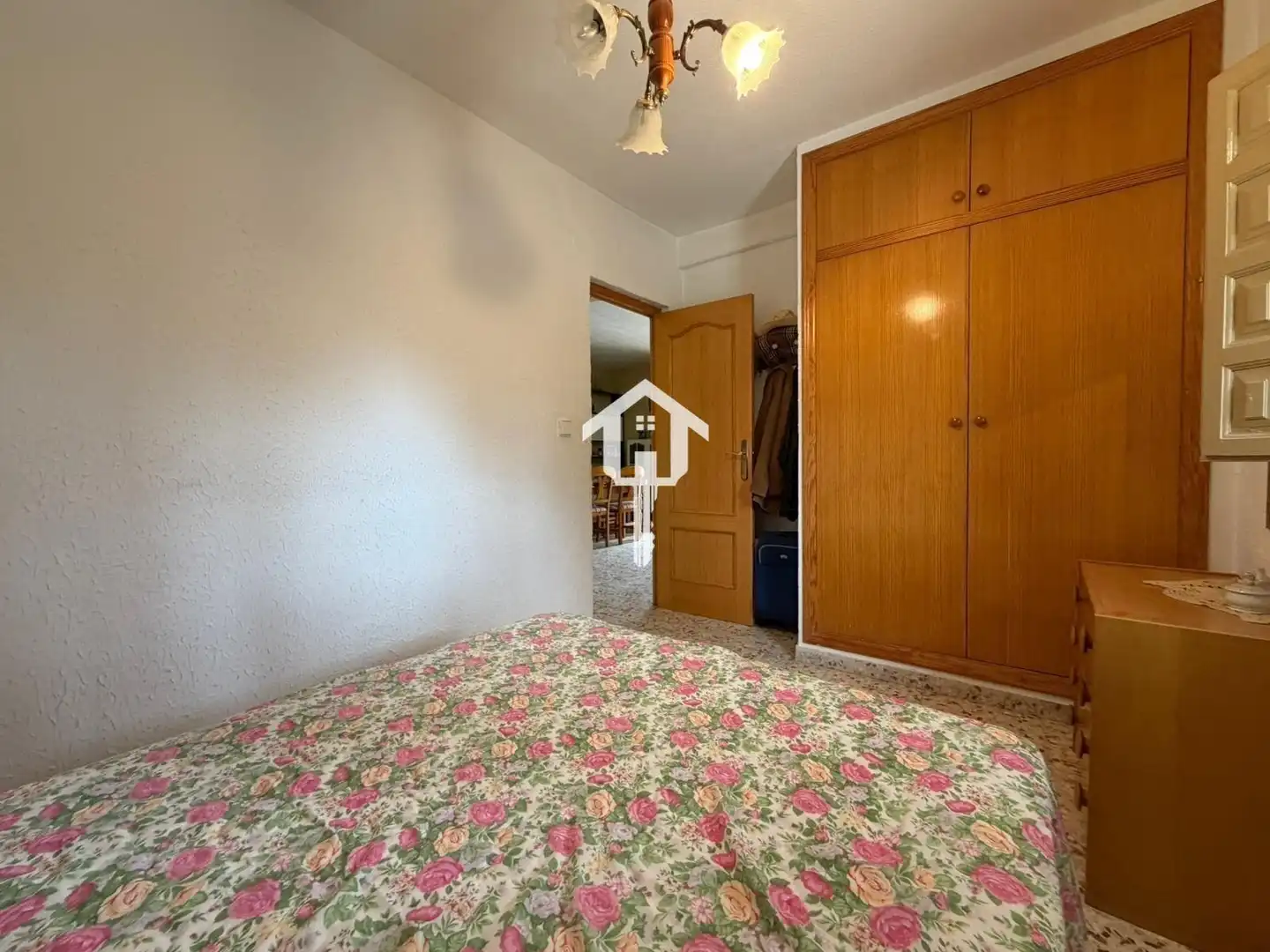 Habitación de Piso en venta en Alicante / Alacant con Jardín privado, Trastero y Piscina