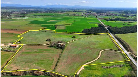 Foto 3 de Finca rústica en venda a Diseminado Afueras, 12, Navata, Girona