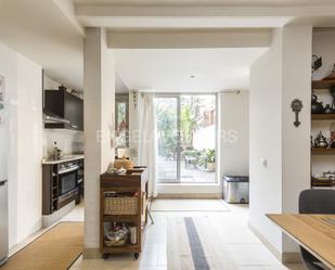 Vista exterior de Apartament en venda en  Barcelona Capital amb Terrassa i Balcó