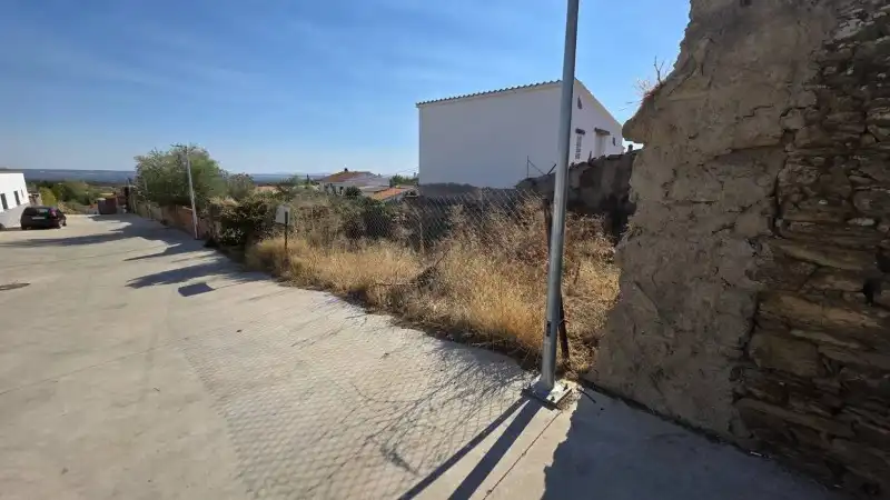 Wohnbaugrundstück zum Verkauf in Casas de Millán, imagen 6