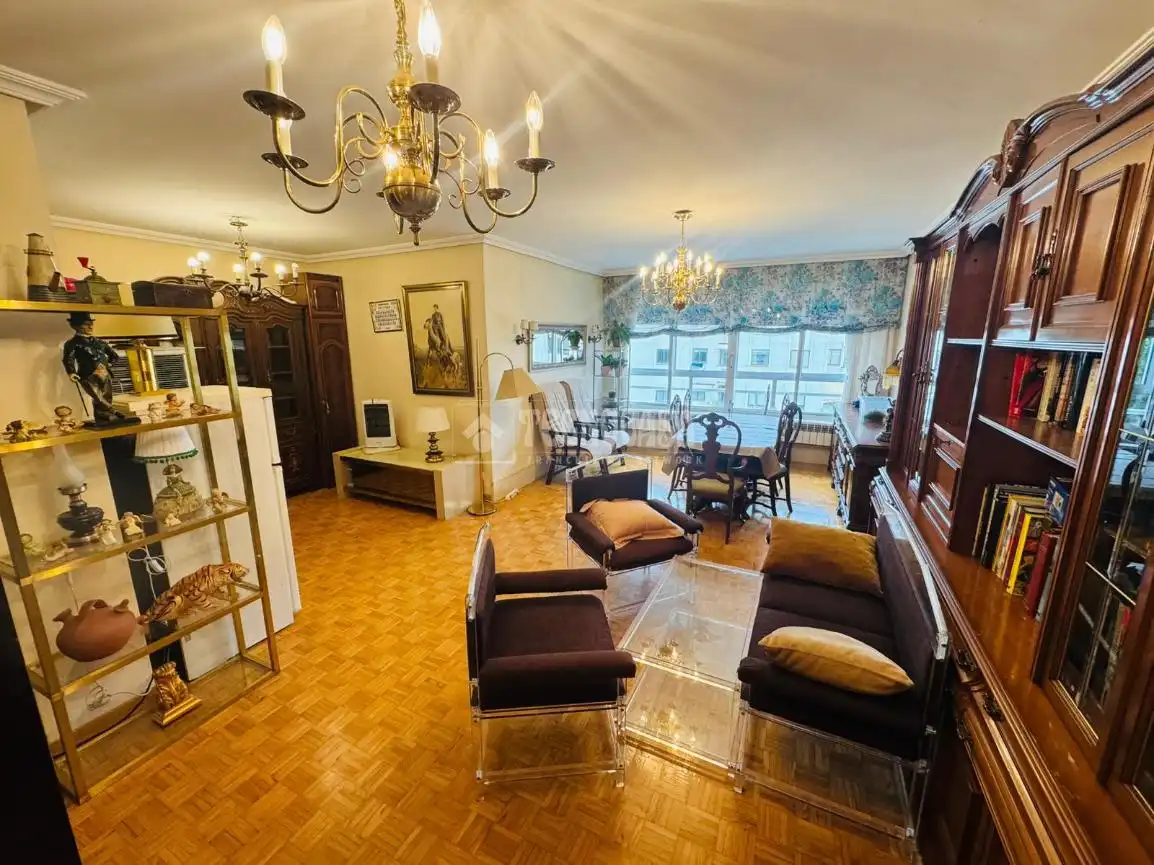 Sala de estar de Piso en venta en Madrid con Aire acondicionado y Parquet
