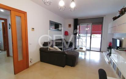 Living room of Flat for sale in Montcada i Reixac  with Air Conditioner, Heating and Balcony