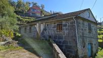 Vista exterior de Casa o xalet en venda en Gondomar amb Calefacció i Jardí privat