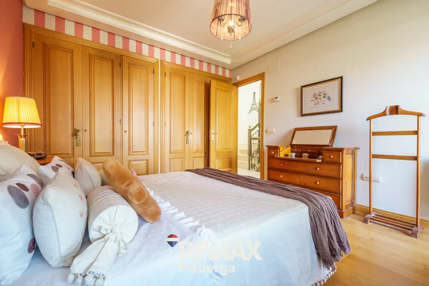 Dormitori de Casa o xalet en venda en Valladolid amb Aire condicionat, Calefacció i Jardí privat