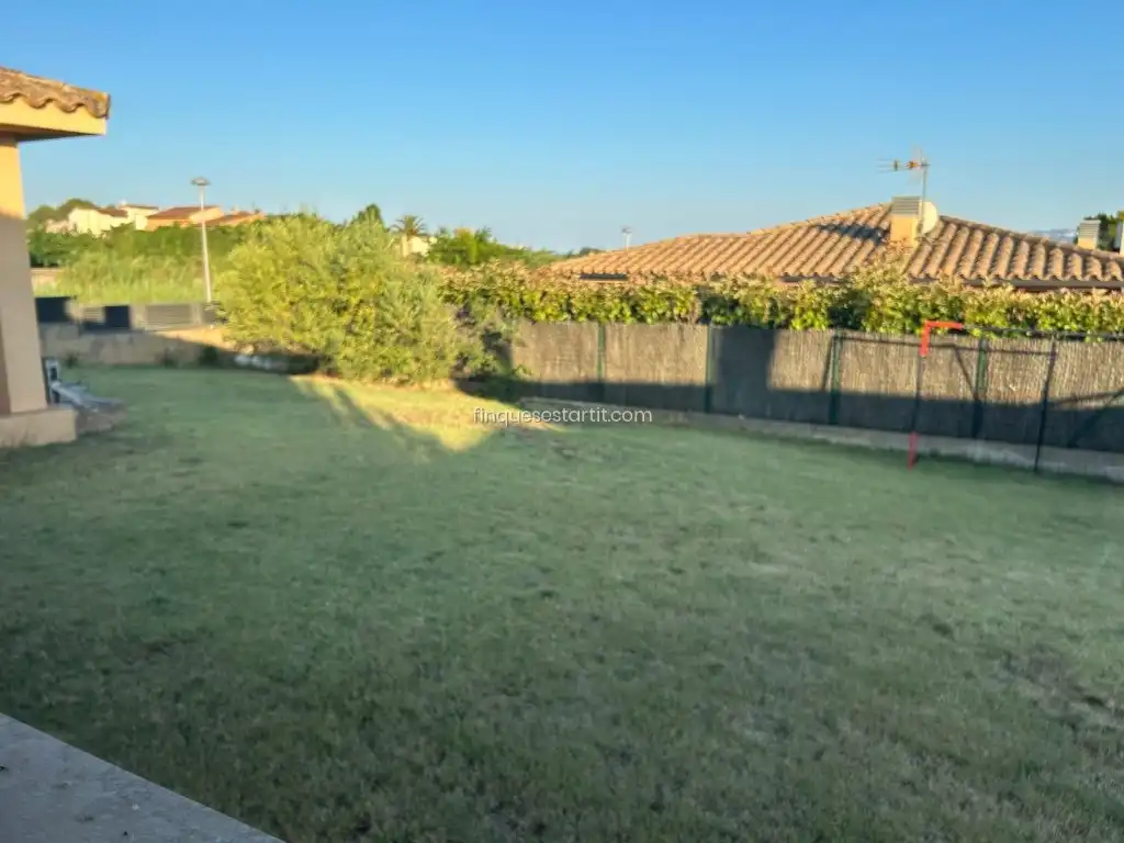 Casa en venta en Calle Torreilles, imagen 3